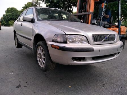 Halfcut Engine Bodyparts Volvo S40 Scrap Car