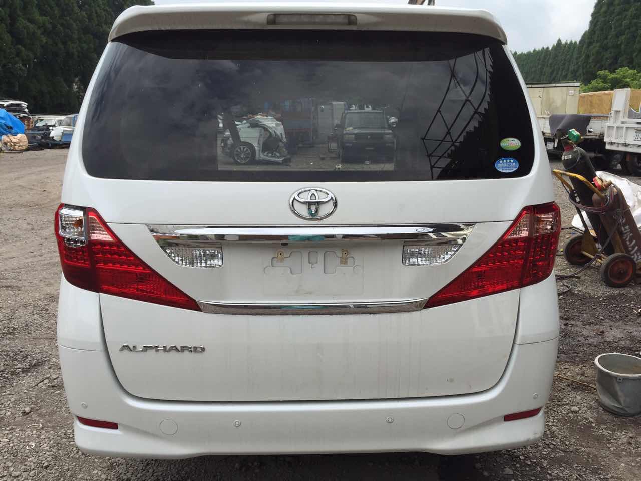 Rear Cut Toyota Alphard 2010 Rear Cut