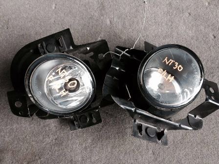 Fog lamp Nissan NT30