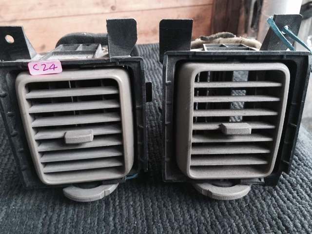 Aircond Outlet Ventilation Nissan Serena C24