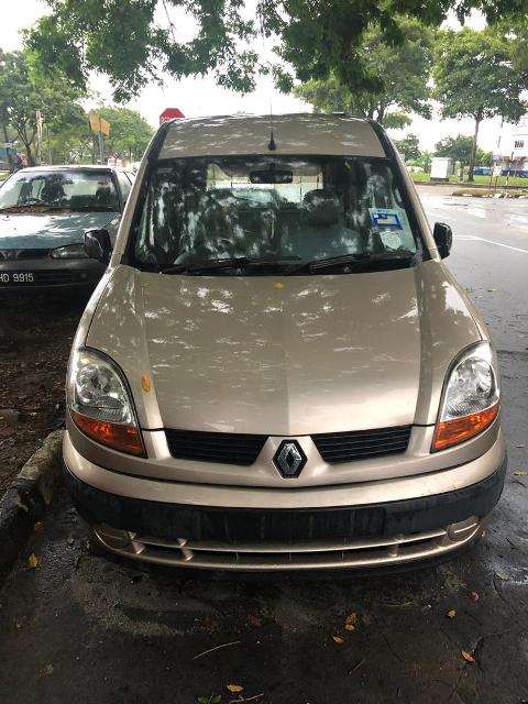 Half Cut Engine Bodyparts Renault Kangoo Combi Scrap