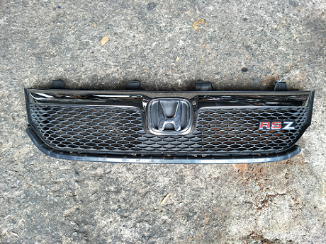 Grill Honda Stream RN6 RSZ Front Grill