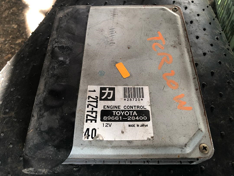 ECU  89661-28400  Toyota TCR20W  ECU 2TZ-FZE