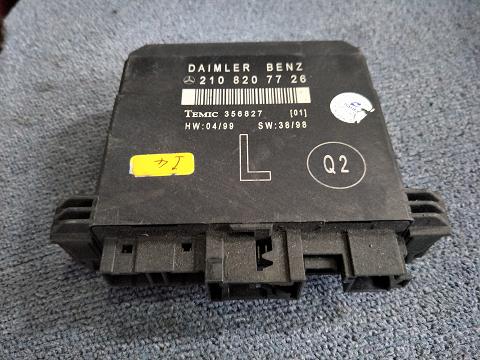 ECU 210 820 77 26 Mercedes W210 ECU