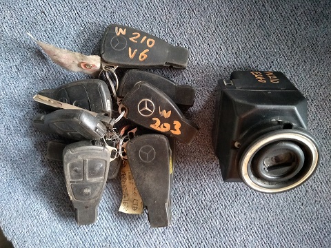 Ignition Key Switch Mercedes W210 W203 / 210 545 00 08
