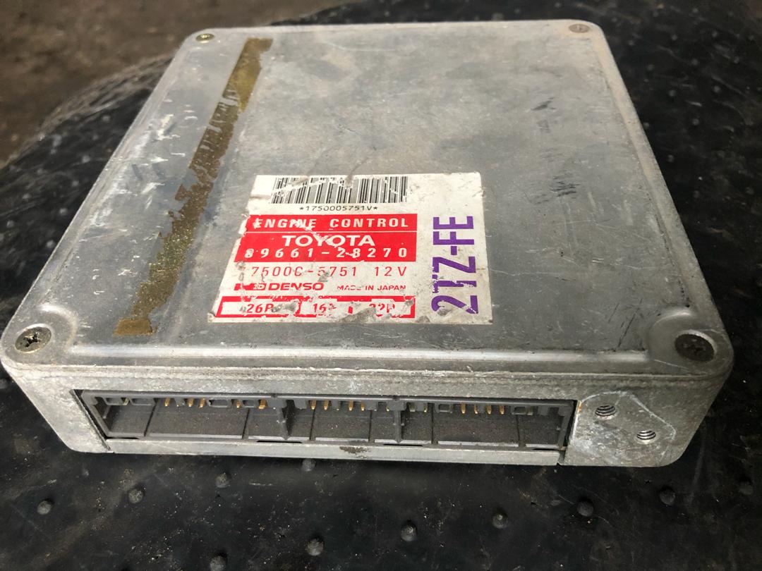 ECU 89661-28270 Toyota TCR10 2TZ-FE 