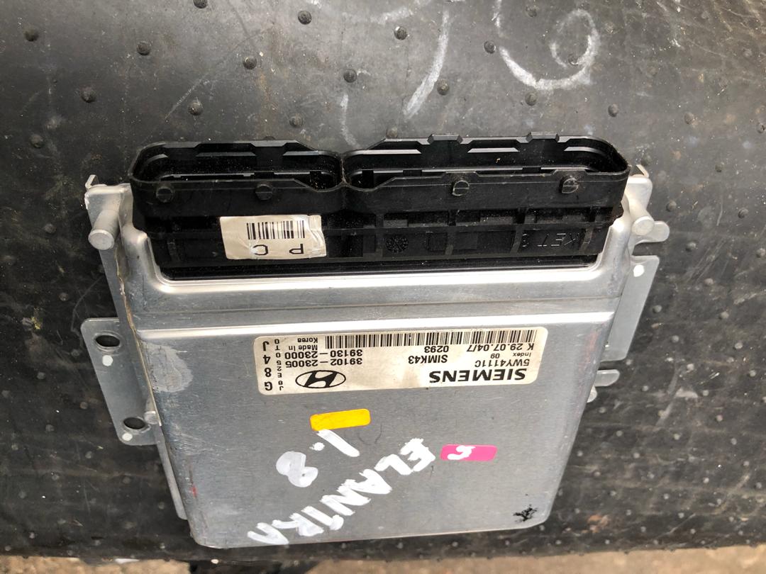 ECU 39102-23005 Hyundai Elantra 1.8cc ECU SIEMENS 5WY4111C