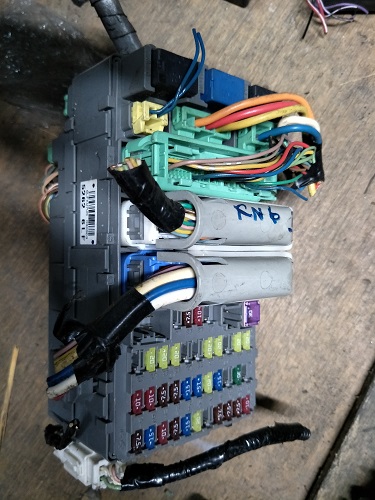 Fuse Box 5262  6LF Honda Stream RN6 ECU 6LFKW7UN
