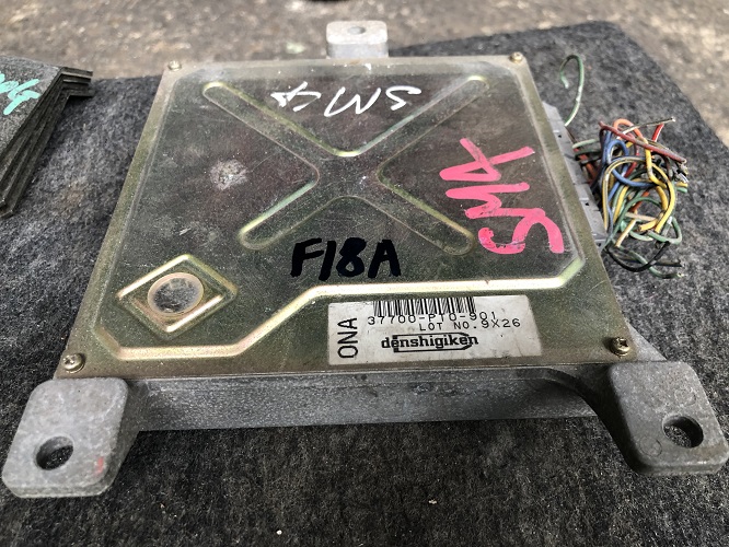 ECU 37700-PT0-901 Honda SM4 F18A ECU 