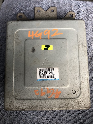 ECU MD354640  MITSUBISHI 4G92 ECU