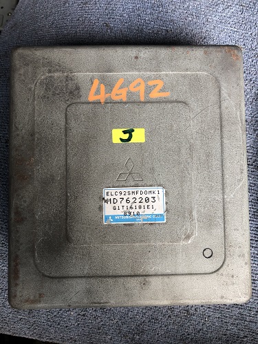 ECU MD762203 MITSUBISHI 4G92 ECU