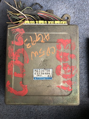 ECU MD316758 MITSUBISHI 4G93 CD5W ECU