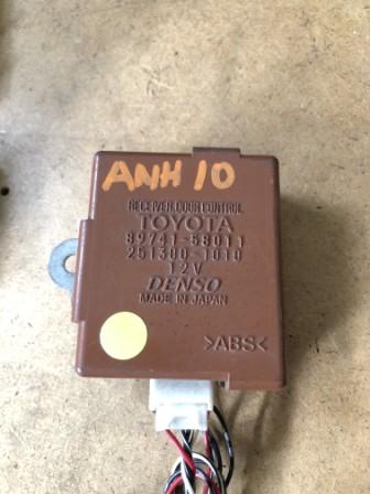 ECU 89741-58011 TOYOTA ANH10 ECU RELAY DOOR CONTROL 