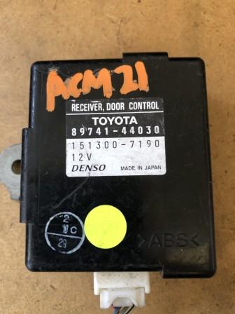 ECU 89741-44030 TOYOTA ACM21 ECU RECEIVER DOOR CONTROL