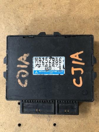 ECU MR252986 MITSUBISHI CJ1A ECU 