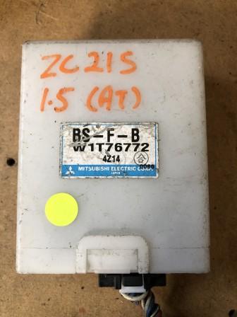 ECU W1T76772 SUZUKI SWIFT ZC21S ECU