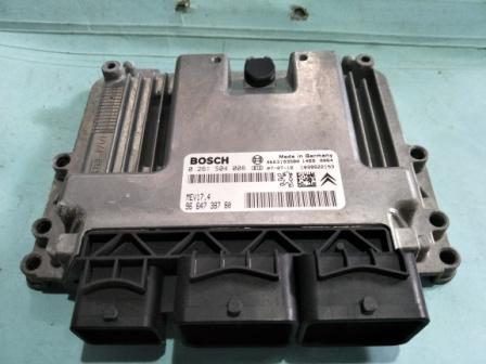 ECU 0261S04008 PEUGEOT 307 ECU 9663193580 / MEV17.4